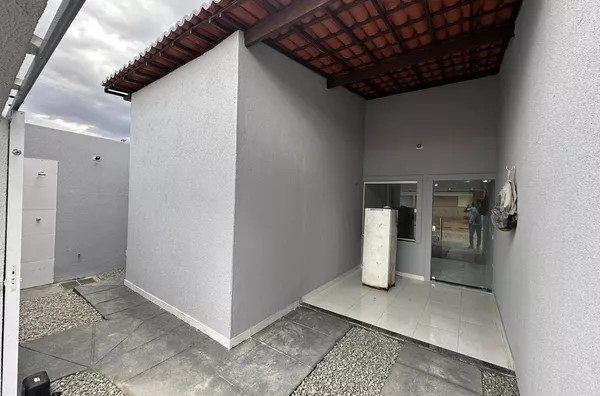 ALUGUE JÁ Casa com 2 quartos no Renato Parente