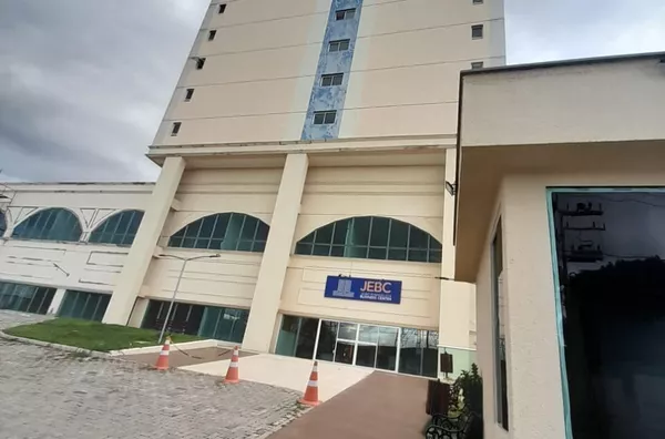 ALUGUE JÁ SALA COMERCIAL no JEBC 8 Andar