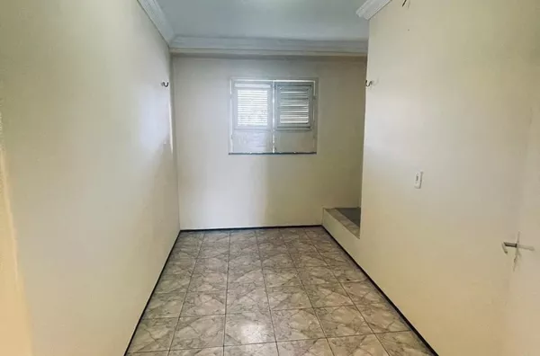 ALUGUE JÁ Casa duplex com 2 quartos no Campo dos Velhos