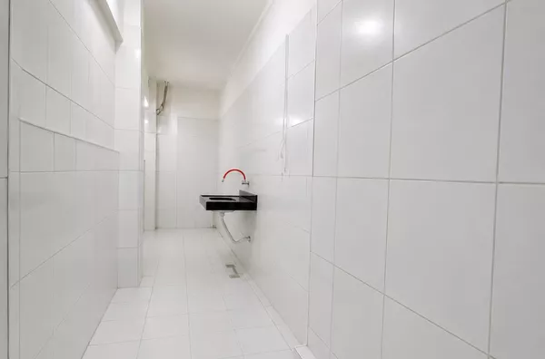 ALUGUE JÁ Ponto comercial próximo ao Arco, Colégio Luciano Feijao