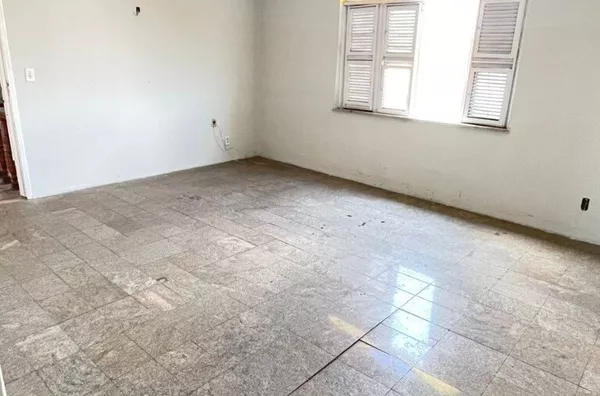 Apartamento com 03 Quartos próximo à Igreja do São Francisco