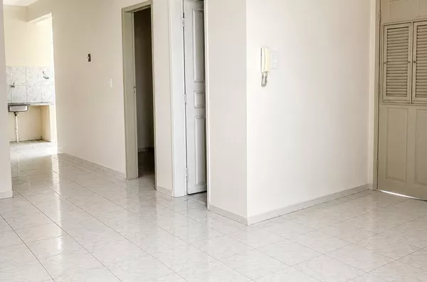 ALUGUE JÁ | APARTAMENTO C/ 2 QUARTOS – CENTRO