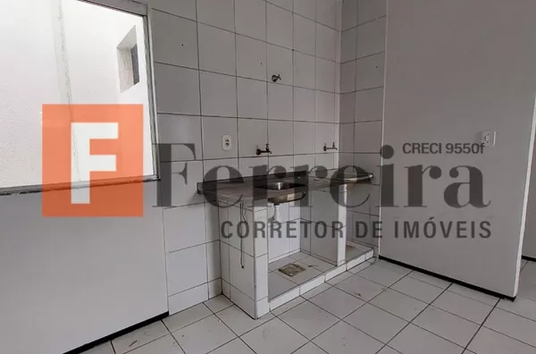 Locação - Apartamento c/ 02 quartos, próximo à Igreja dos Mórmons
