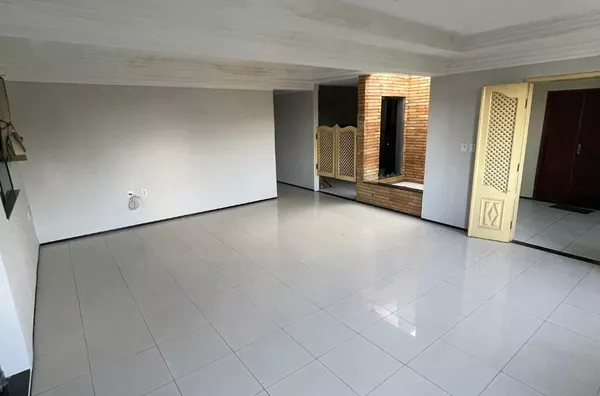 ALUGUE JÁ Casa altos para c/ 3 quarto(s), Centro, Sobral