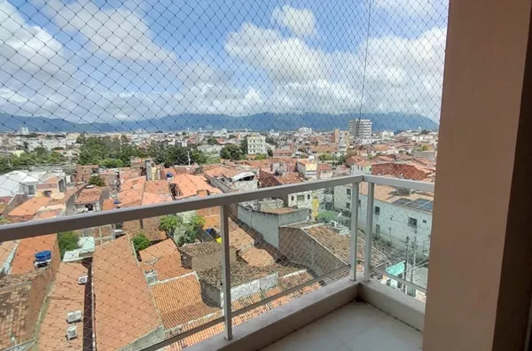 ALUGUE JÁ Apartamento nas Pedrinhas com 3 Quartos, elevador, portaria 24hs