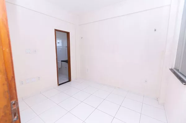 ALUGUE JÁ Apartamento próximo ao Uninta, há 500m do Shopping com 01 Quarto