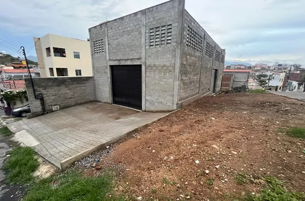 ALUGUE JÁ Galpão Novo 226,79M2 – Ideal para empresa, depósito, distribuidora ou indústria leve - Foto 1