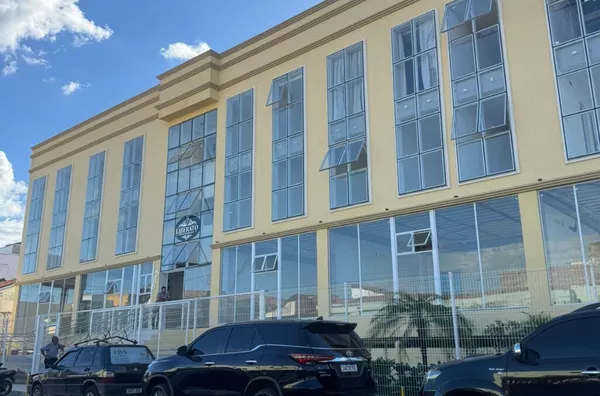 ALUGUE JÁ SALA Comercial no Liberato Centro Comercial, disponível de  18m2 à 87m2