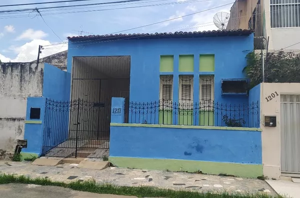ALUGUE JÁ CASA no Campo dos Velhos c/ 2 Quartos 1 Vaga - Foto 1