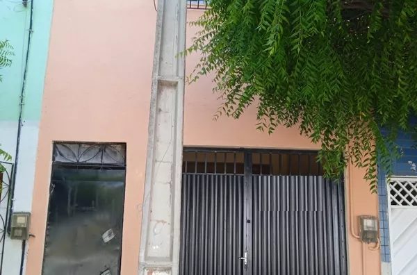 ALUGUE JÁ Casa Duplex a Locação no Sinhá Sabóia com 02 Quartos - Foto 1