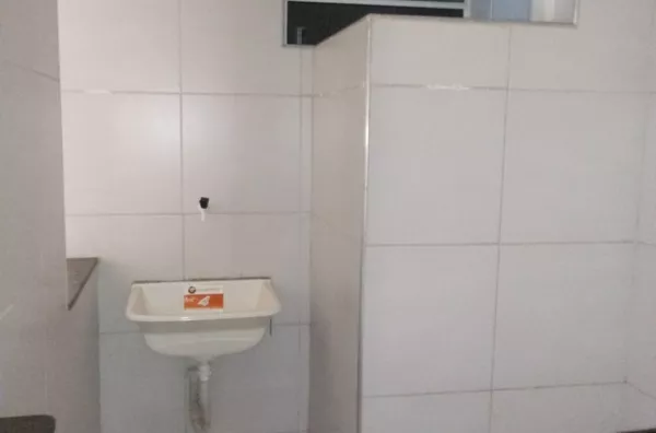 ALUGUE JÁ Apartamento nas Pedrinhas com 02 Suítes e Portaria 24hs