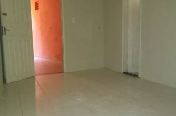 kitnete avenida Lucia saboia 