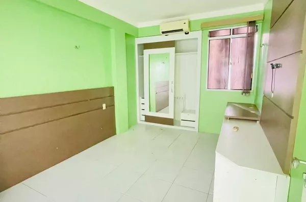 ALUGUE JÁ Apartamento nas Pedrinhas com 02 Suítes e Varanda