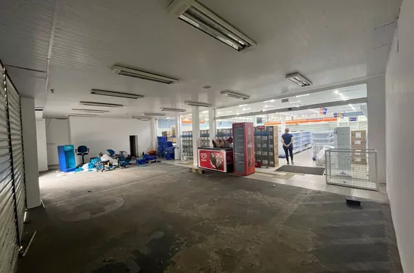 ALUGUE JÁ PONTO COMERCIAL CENTRO COM 300M2 NA R. Cel. Diogo Gomes, Centro Esquina com R. Paulo Aragão  