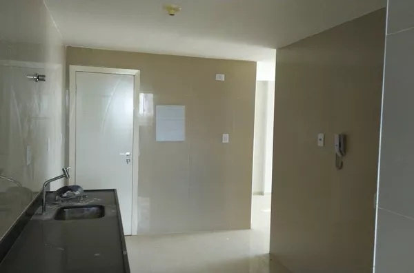 Apartamento nas Pedrinhas com 3 Quartos, elevador, portaria 24hs