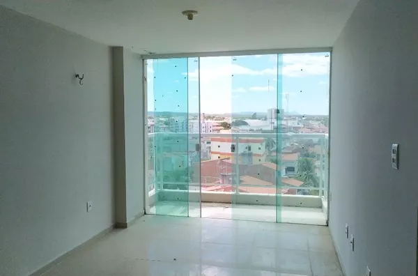 Apartamento nas Pedrinhas com 3 Quartos, elevador, portaria 24hs