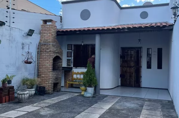 ALUGUE JÁ Casa com Piscina