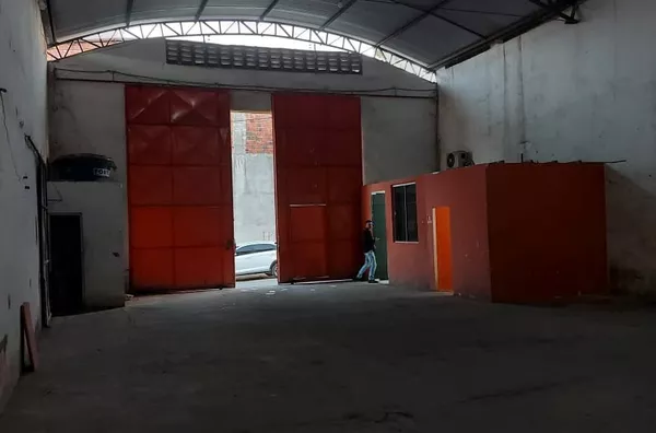 ALUGUE JÁ -  Galpão com 280m2 no Padre Ibiapina