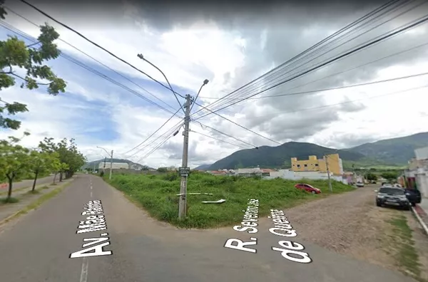ALUGUE JÁ Terreno C/ 820M2 no bairro Cidade Pedro Mendes Carneiro, próx. ao Edifício Ícone