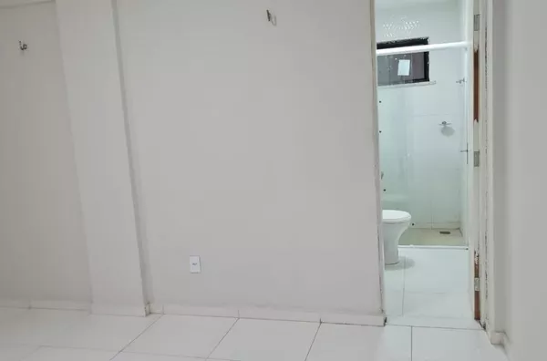 Sala comercial em galeria para aluguel  no Centro sobral