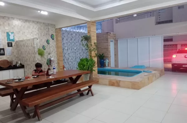 ALUGUE JÁ Casa com piscina, mobiliada em Renato Parente