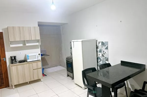 ALUGUE JÁ Kitnet mobiliádo completo no Centro próx. à BigPneus, INSS