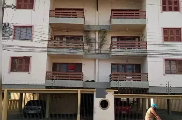 ALUGUE JÁ Apartamento com 2 quartos, 2 banheiro e portaria 24h no Centro