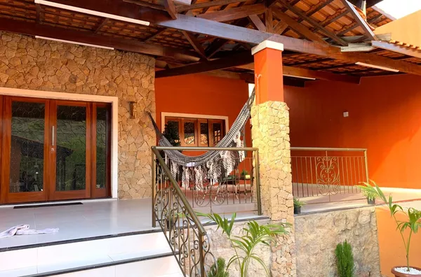 Casa Alto Padrão com mobília e piscina na Serra da Meruoca