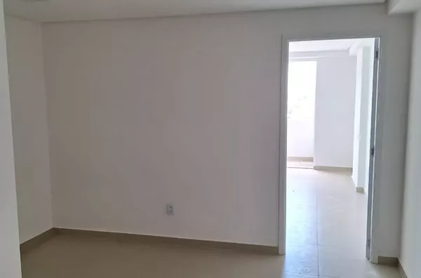 ALUGUE JÁ Sala comercial no JEBC, bairro Padre Ibiapina, Sobral 7 andar 37m2