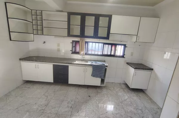  ALUGUE JÁ APARTAMENTO C/ ACABAMENTO DE 1° Com 2 quartos, Centro Próx. Santa Casa