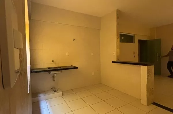 ALUGUE JÁ Apartamento c/ 3 quartos, varanda no Bairro Coração De Jesus, Sobral