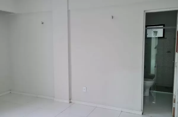 Sala comercial em galeria para aluguel  no Centro sobral