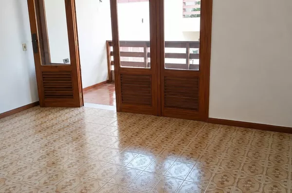 ALUGUE JÁ Apartamento com 3 quartos, 2 banheiro e portaria 24h no Centro