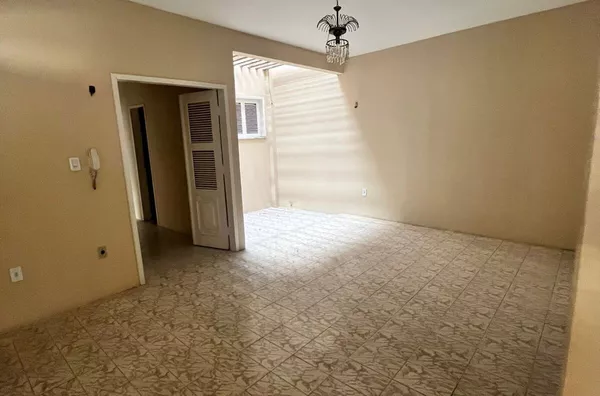 ALUGUE JÁ Apartamento no Centro com 3 quartos, próximo ao Banco do Brasil
