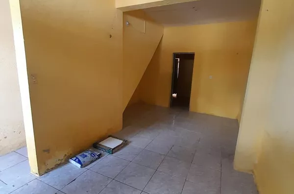 ALUGUE JÁ Casa Duplex a Locação no Sinhá Sabóia com 02 Quartos - Foto 2