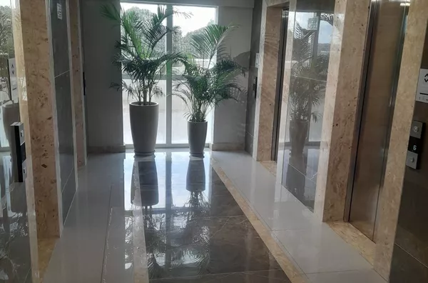 Alugue Já Apartamento com 01 quarto e condomínio completo com cinema, sauna, academia, etc...