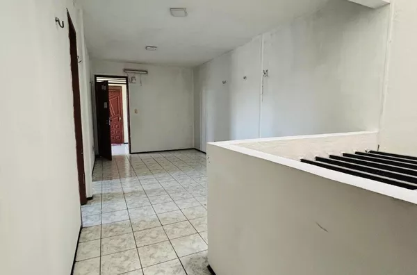 Apartamento no Campo dos Velhos com 03 Quartos
