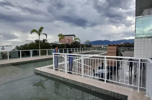 Alugue Já Apartamento com 01 quarto e condomínio completo com cinema, sauna, academia, etc...