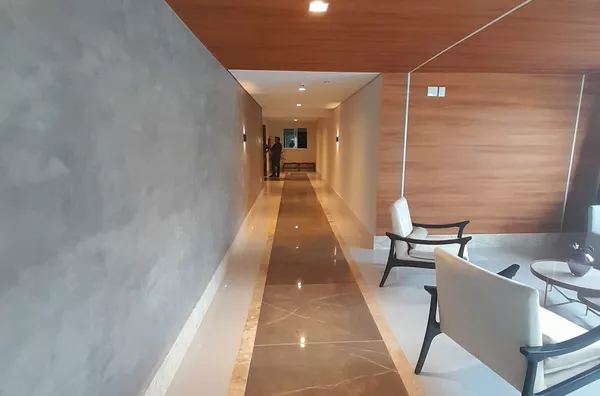 Alugue Já Apartamento com 01 quarto e condomínio completo com cinema, sauna, academia, etc...