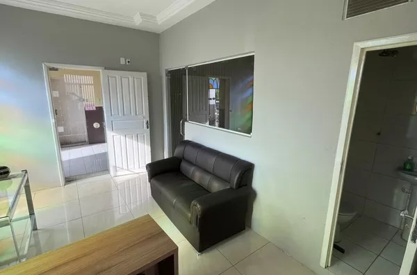 Compre Já - Sala toda mobiliáda para escritório no Centro, próximo à Praça Coluna da Hora