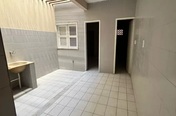 ALUGUE JÁ Apartamento no Centro com 3 quartos, próximo ao Banco do Brasil