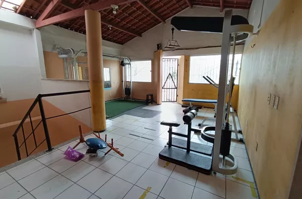 Ponto comercial para academia com com todos equipamentos, mais apartamento. - Foto 15