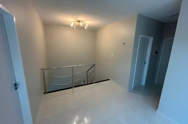 ALUGUE JÁ Casa TRIPLEX no Renato Parente - Foto 5