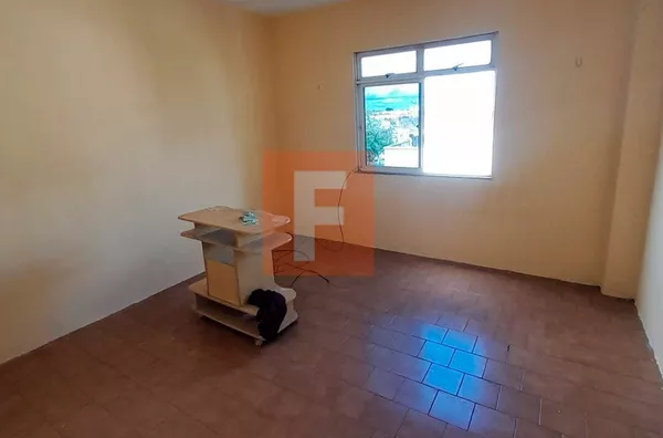 APTO. PRÓX. AO BECO DO COTOVELO Trv. Xerez Centro 