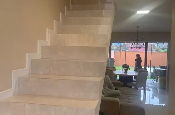 Sobrado alto padrão, Divinéia