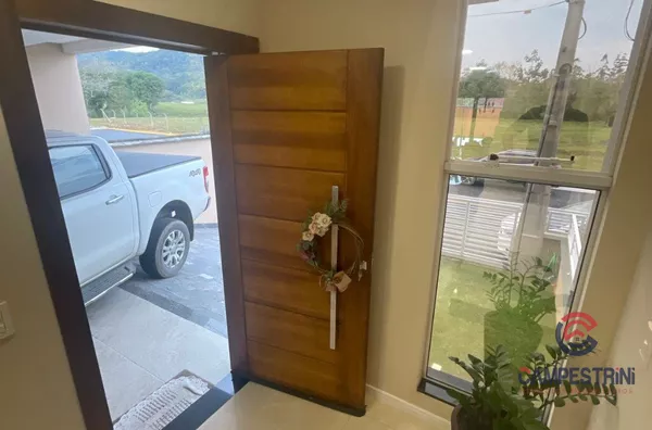 Sobrado alto padrão, Divinéia