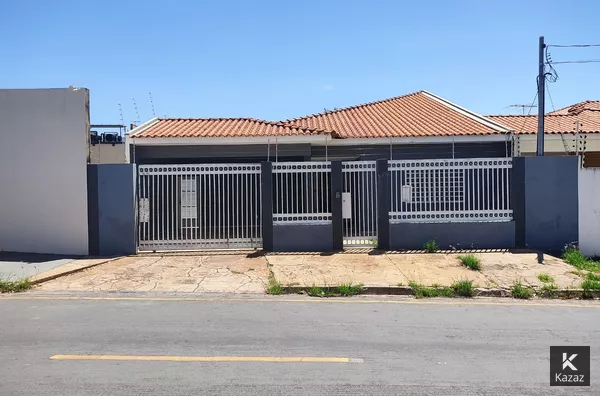 Aluga - casa de 04 Quartos, Jardim Itália, Cuiabá (Chave 01)