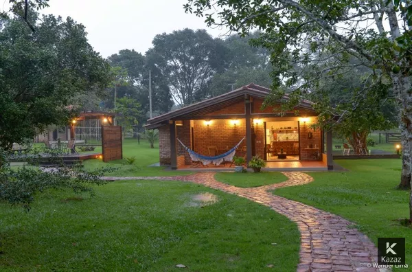 Venda pousada de 37.000m2 com 2 chalés de 2 quartos em Chapada dos Guimarães 