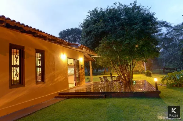 Venda pousada de 37.000m2 com 2 chalés de 2 quartos em Chapada dos Guimarães 