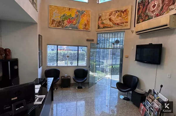 Aluguel e Venda Prédio Comercial com 12 salas no Bairro Quilombo em Cuiabá